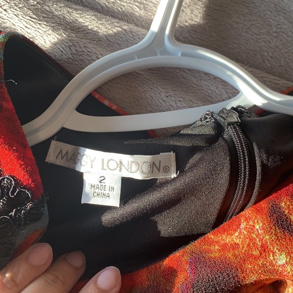 Maggy  London dress - Picture 3 of 3